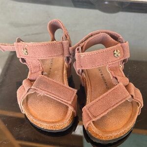 Cat & Jack Kids Sandals in Brown